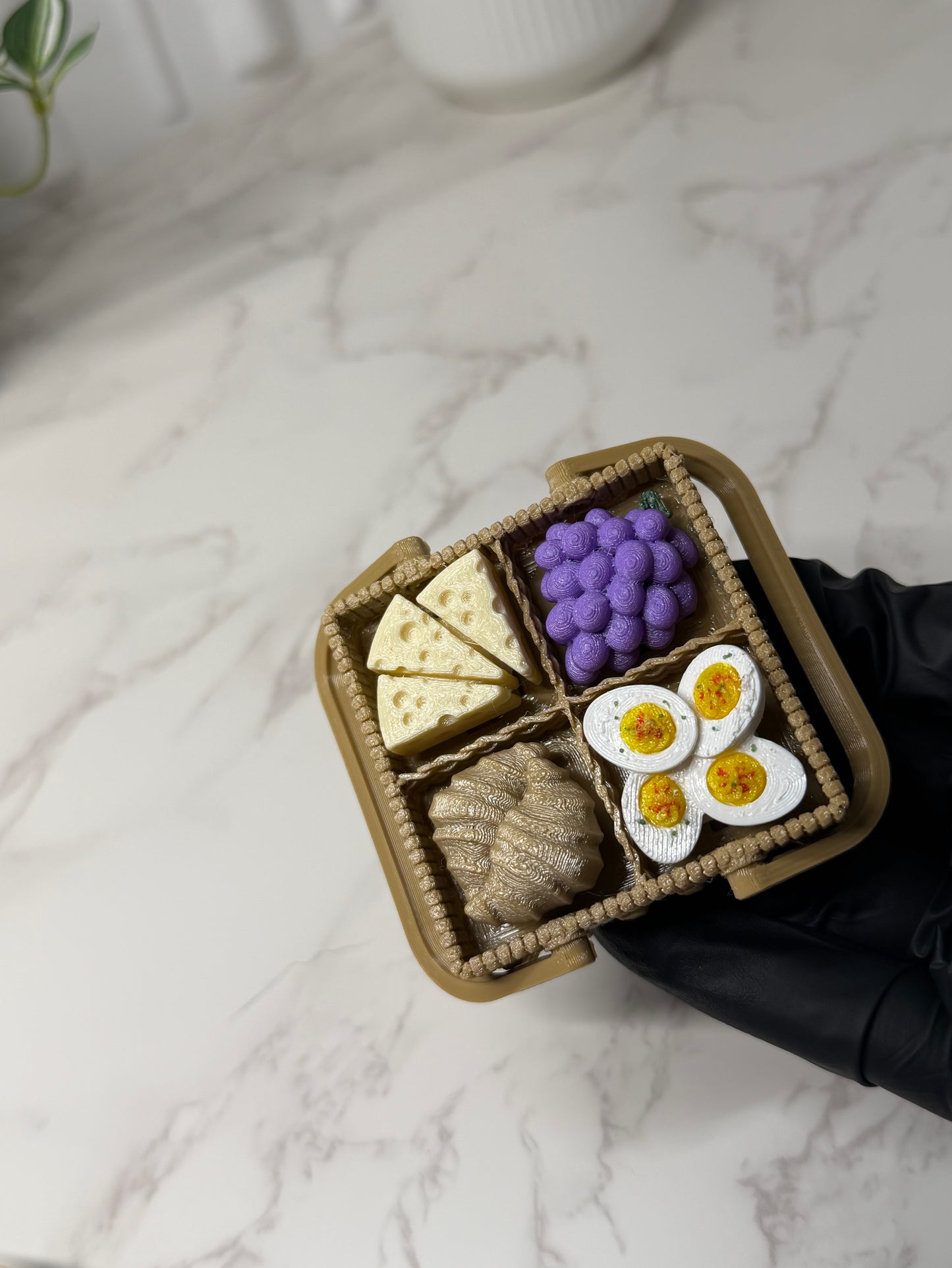 Picnic Basket Clicker | Fidget Clicker