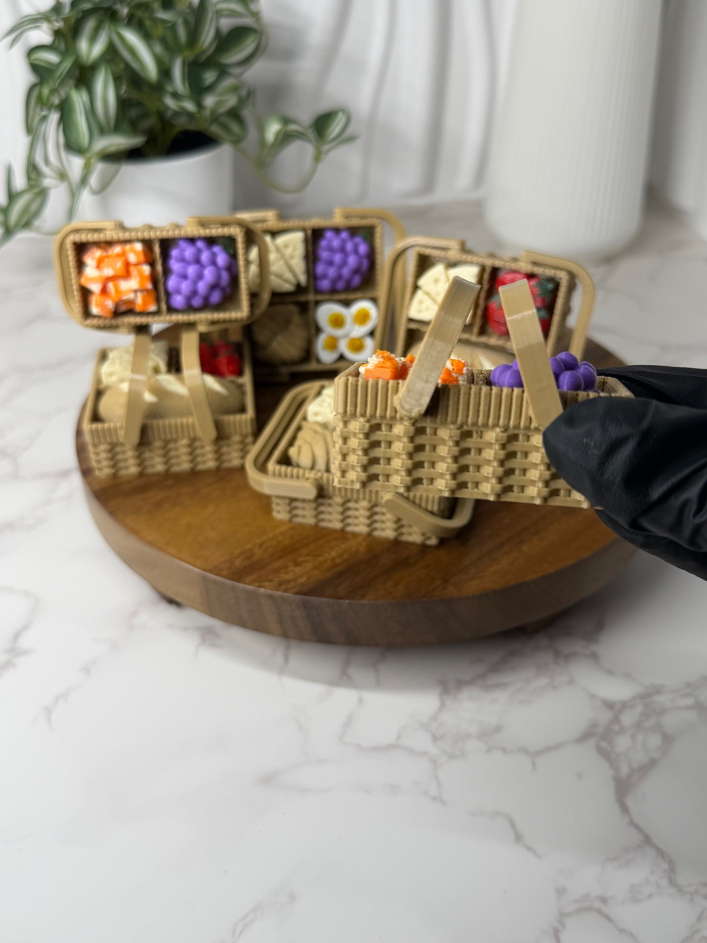 Picnic Basket Clicker | Fidget Clicker